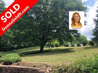 512 Waltz Mill Rd, Ruffs Dale, PA 15679