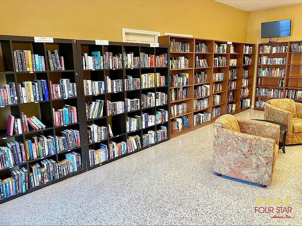 22nd image of 70 Pickering Dr