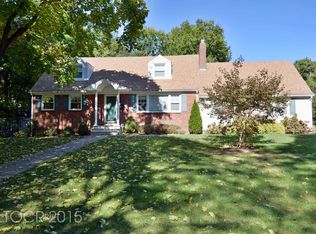 366 Hil Ray Ave, Wyckoff, NJ 07481