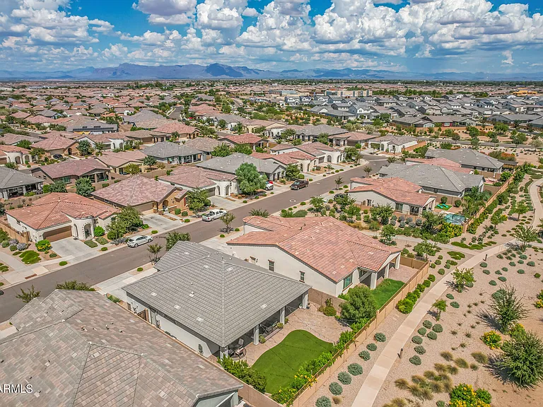 22503 E Calle De Flores — Photo 34