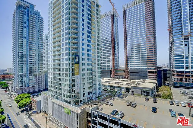 1100 S Hope St #1206 — Photo 9