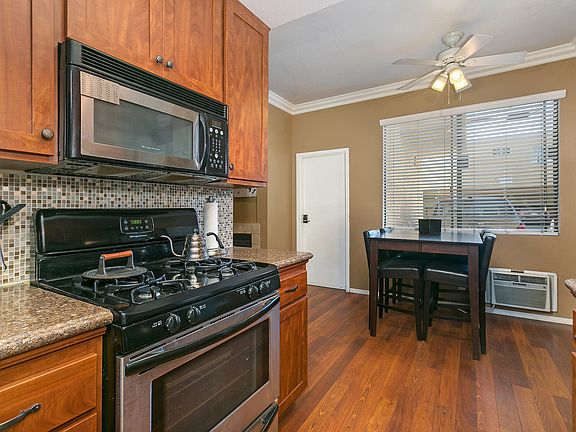 2nd image of 4568 Kansas St APT 3