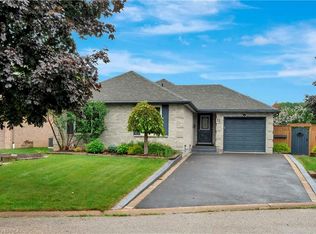 11 Pinto Ct, Brantford, ON N3P1S4