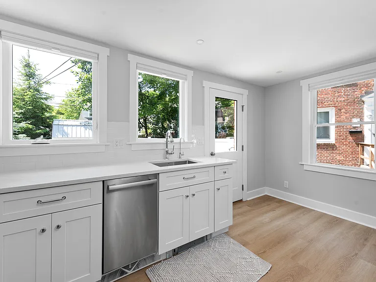 31 Saratoga Way — Photo 16