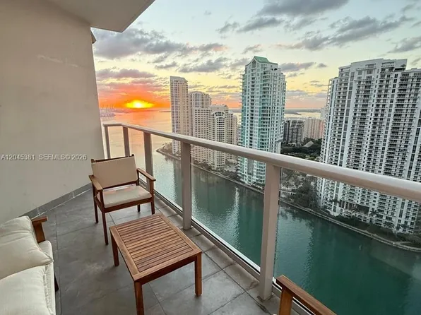 300 S Biscayne Blvd #T-2806, Miami, FL 33131