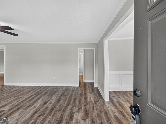 4th image of 1233 Bethlehem Rd