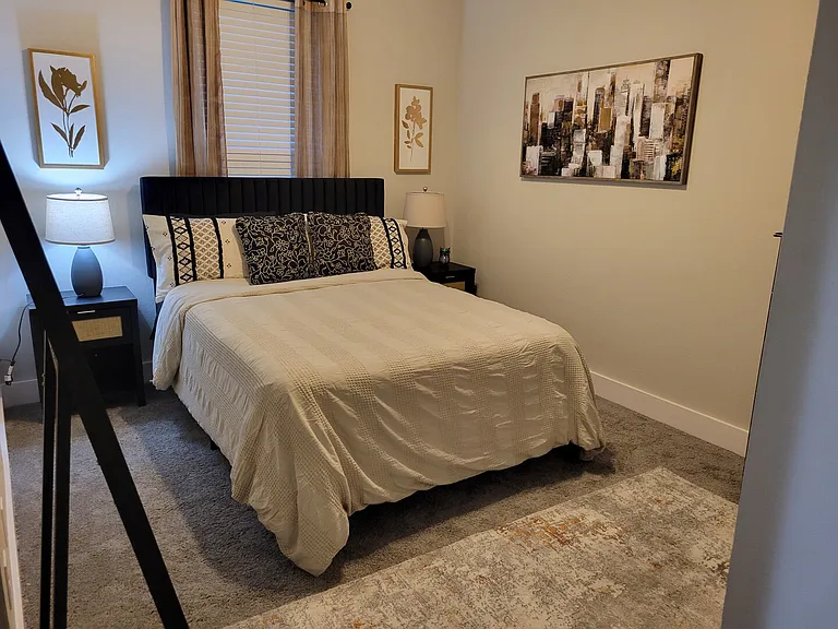 Pecan Grv — Photo 8