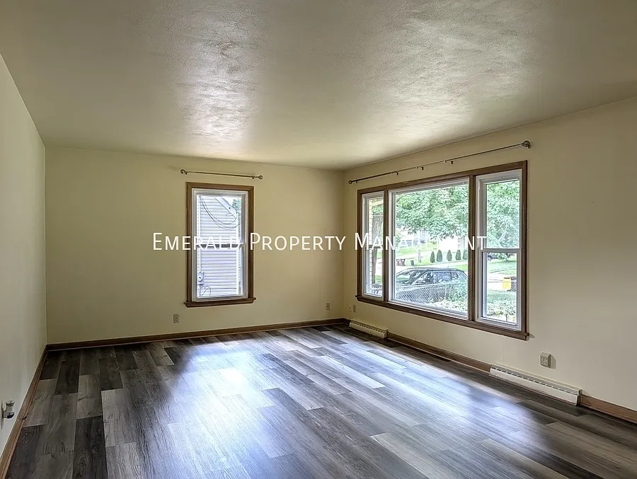 2 bed, $1,925 — Photo 4
