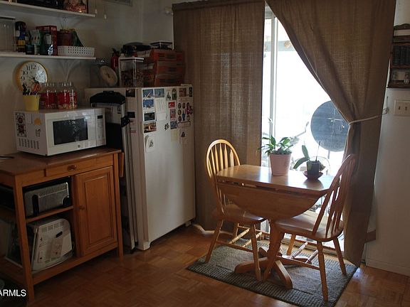 3rd image of 10548 W Calle Del Sol