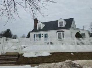 281 Anchor Way, Uniondale, NY 11553