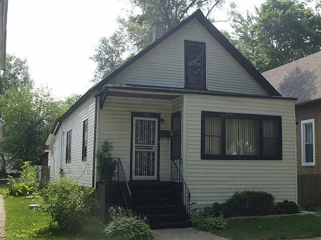 11629 S Stewart Ave photo 1