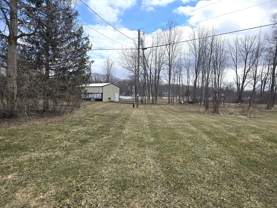 1st image of 10631 Maple Dr