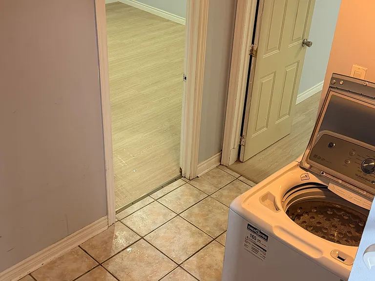 441 Fernleigh Cir S — Photo 9