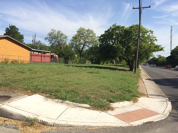 2nd image of 720 NW 24th St