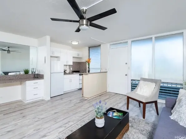 2328 Sea View Ave #304, Honolulu, HI 96822