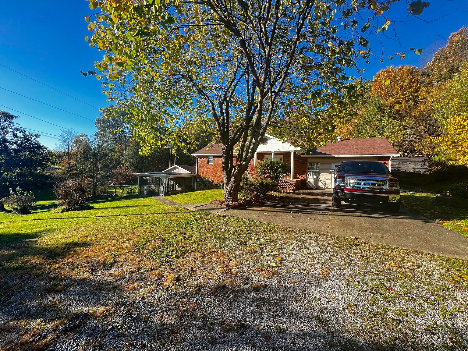 6330 Barbourville Rd, London, KY 40744 MLS 23020489 Zillow