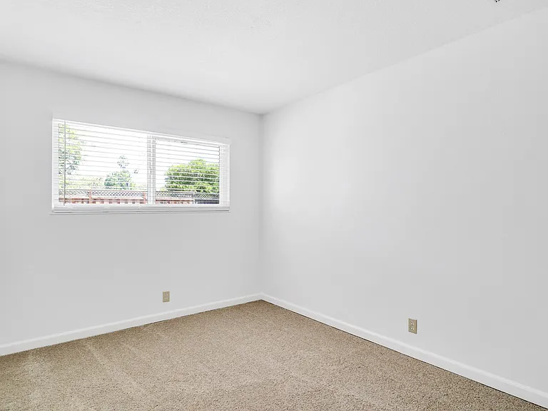 4483 Alex Dr — Photo 15