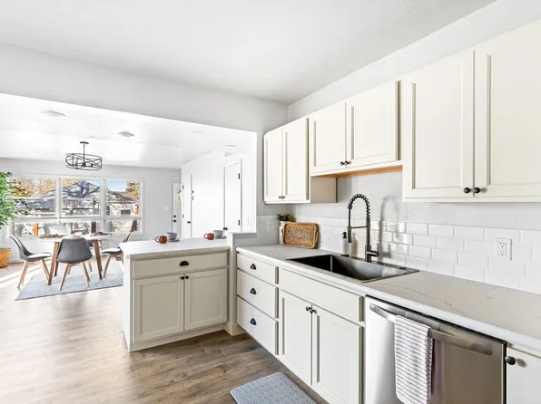 3009 3rd Ave S, Great Falls, MT 59405