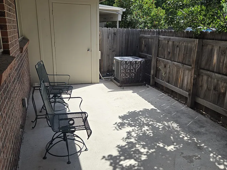 414 E Thunderbird Dr #1 — Photo 13