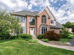 1099 Greenwood Forest Ct SE, Grand Rapids, MI 49546