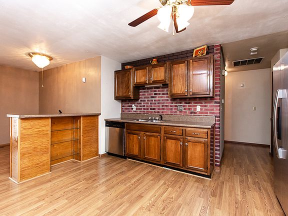 4th image of 607 Traubel Dr