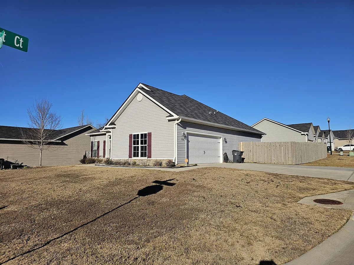 Building Photo - 6002 Settlement Ct