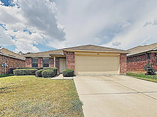 5117 Meridian Ln Photo 1