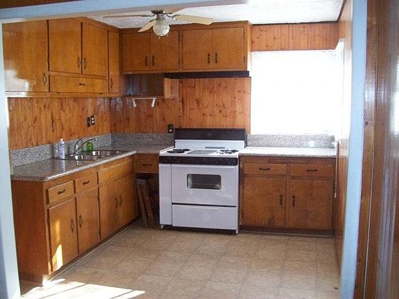 5th image of 224 Ashvale Dr