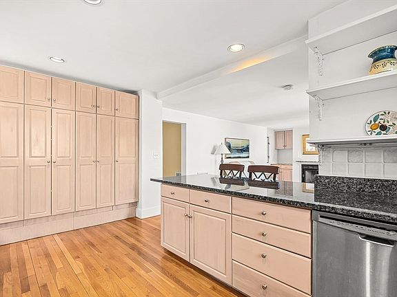 4th image of 12 Barnes Rd #2