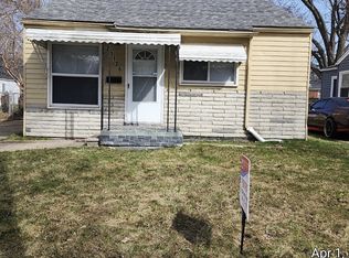 21126 Atlantic Ave, Warren, MI 48091
