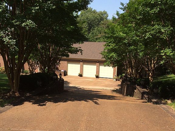 5th image of 316 Lattawood Dr