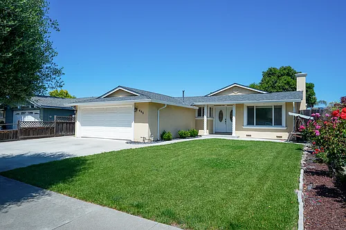 485 Safari Dr Photo 1