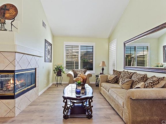 4th image of 15029 Astor Ln