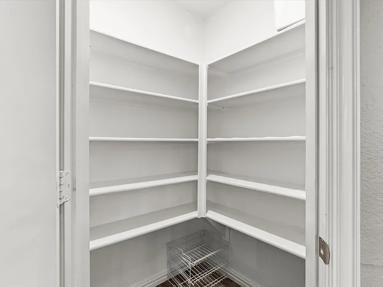 1512 Berry Ridge Trl — Photo 29