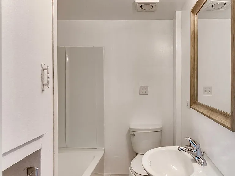 6030 Dexter Ave — Photo 2