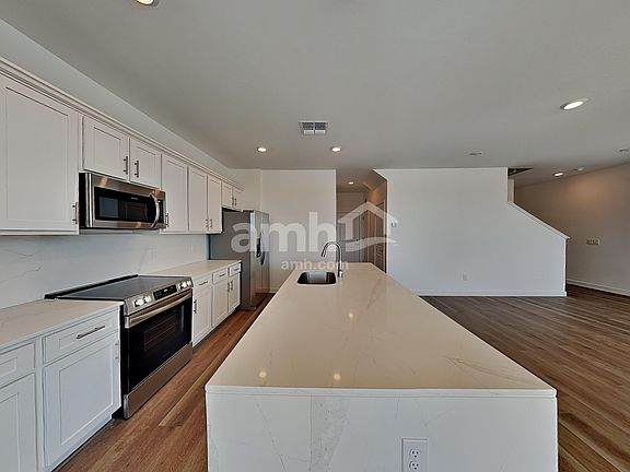 3rd image of 6179 W Calle Lago