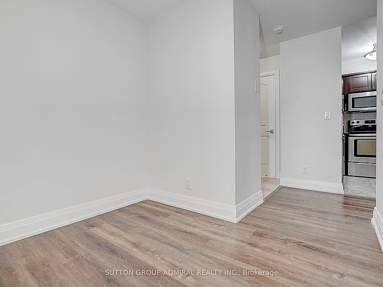 1060 Sheppard Ave W #1408 — Photo 27