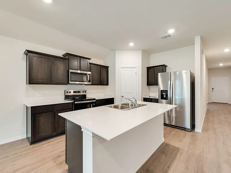 3405 Marie Dr — Photo 6