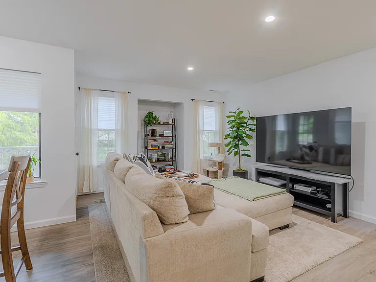 404 Diamond Dr #404 — Photo 12