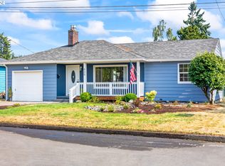 625 E Clarendon St, Gladstone, OR 97027