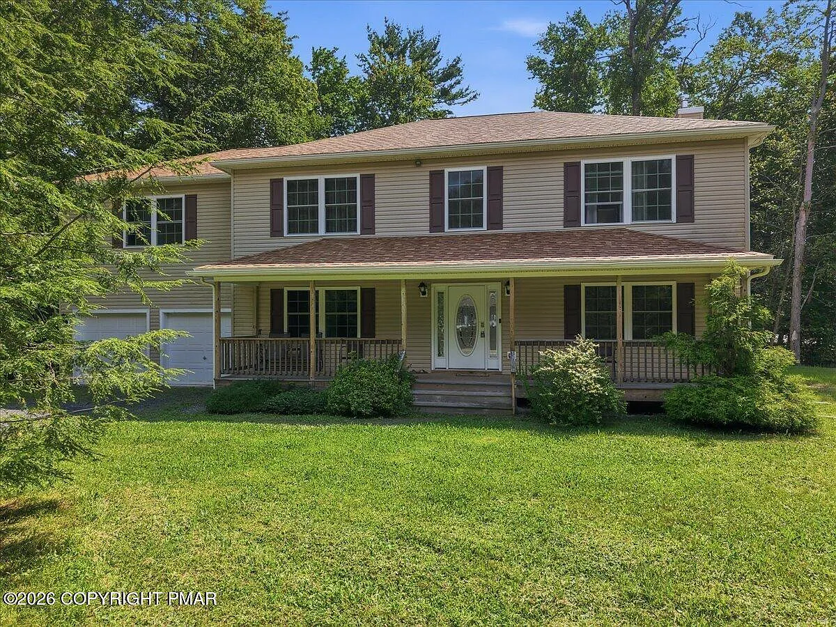 4 bed, 2744 sqft, $2,750 — Photo 1
