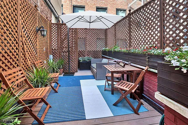 Sold by Corcoran | media 22