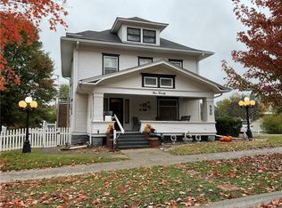 520 W 5th St, Cameron, MO 64429