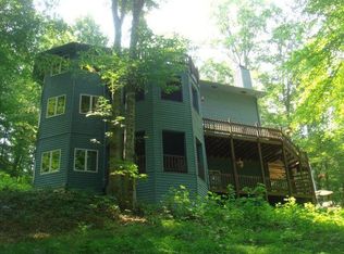 135 Jolly Creek Rd, Byrdstown, TN 38549