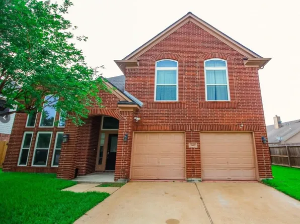 10407 Redwood Dr, Baytown, TX 77523