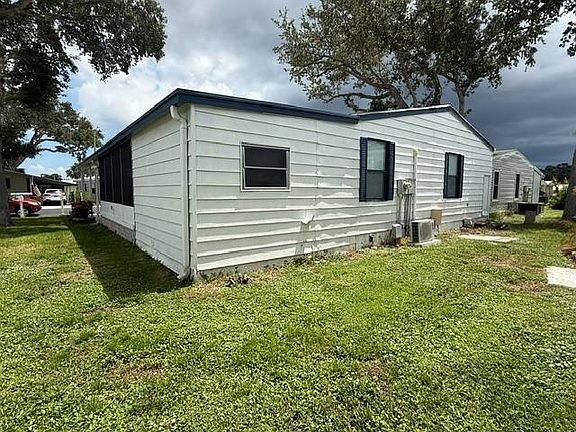 5th image of 100 Hampton Rd Lot 11