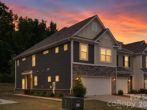 230 Quinn Rd #21, Matthews, NC 28104