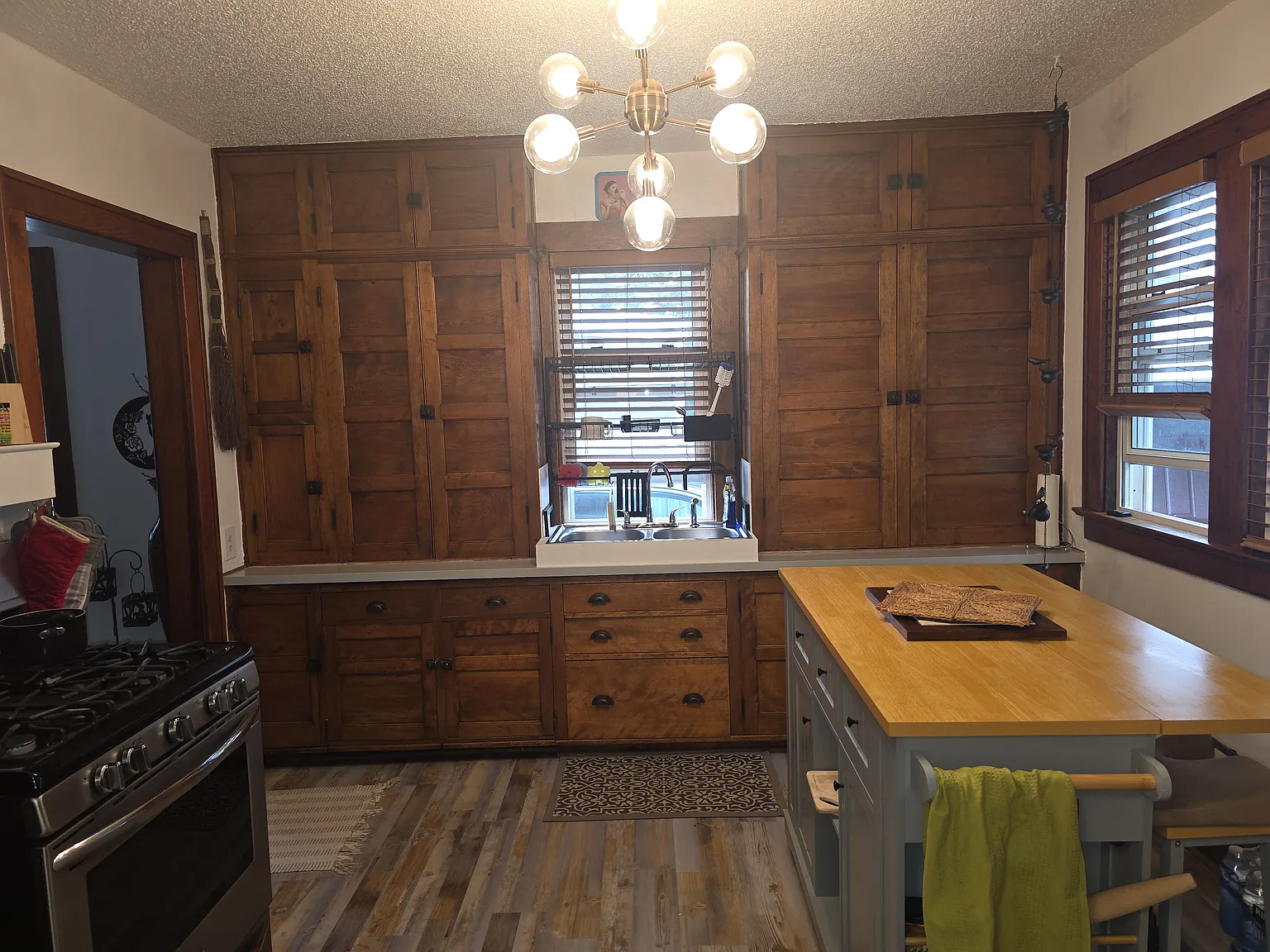 2 bed, 864 sqft, $1,500 — Photo 1