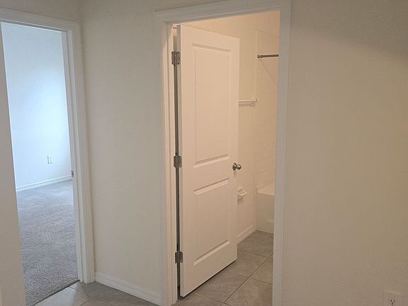 4th image of 1806 Everson St
