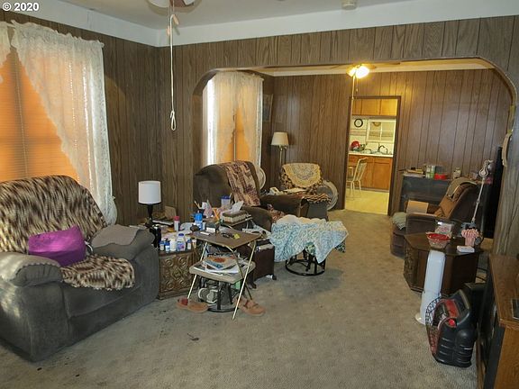 5th image of 614 Robbins St